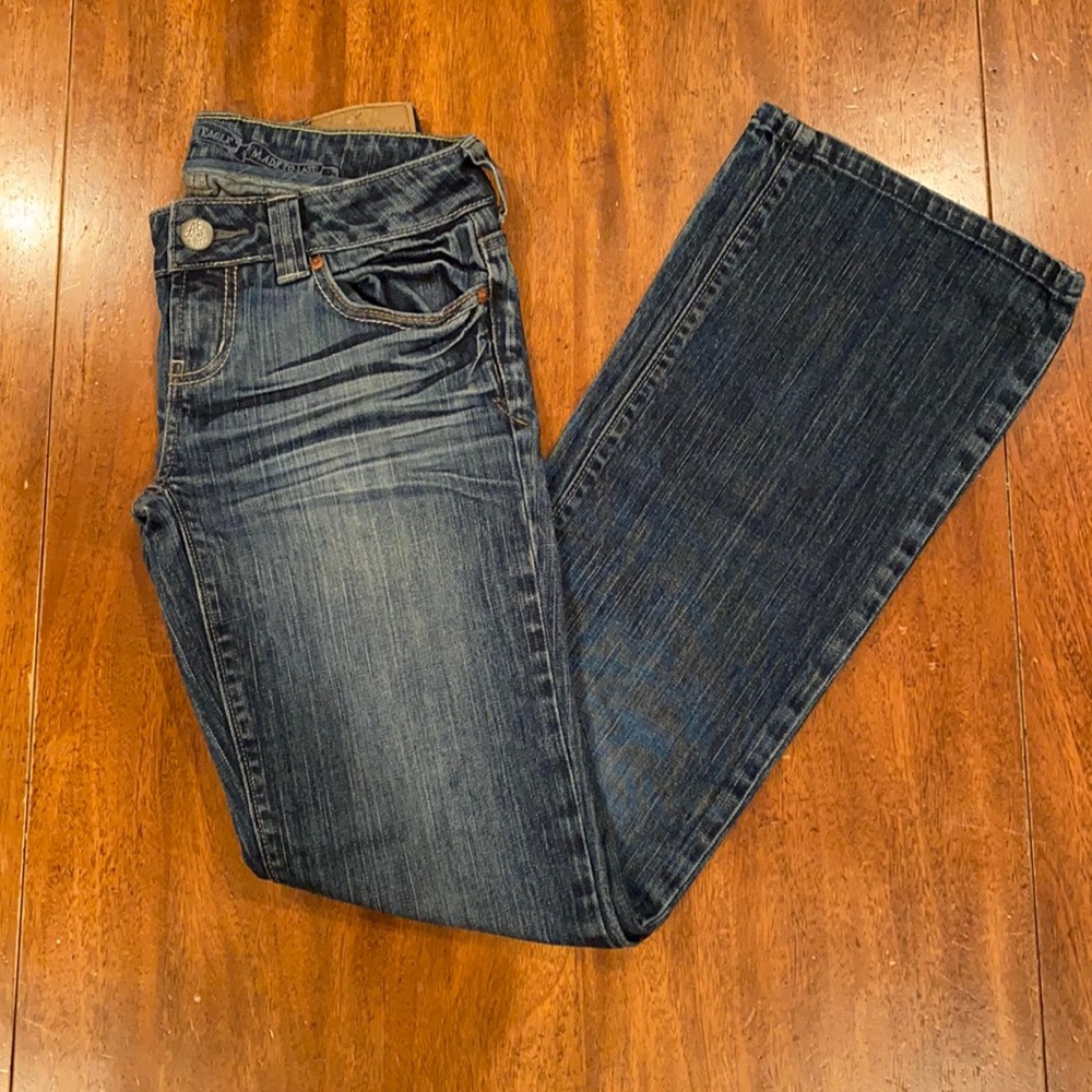 Women’s American Eagle jeans